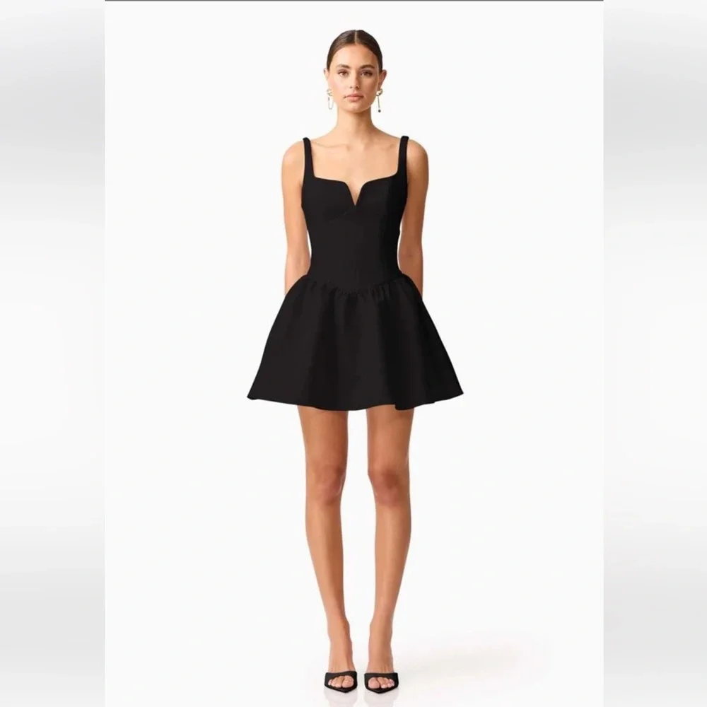 elliatt hester black A-line satin flare mini dress size small NEW - Picture 3 of 10